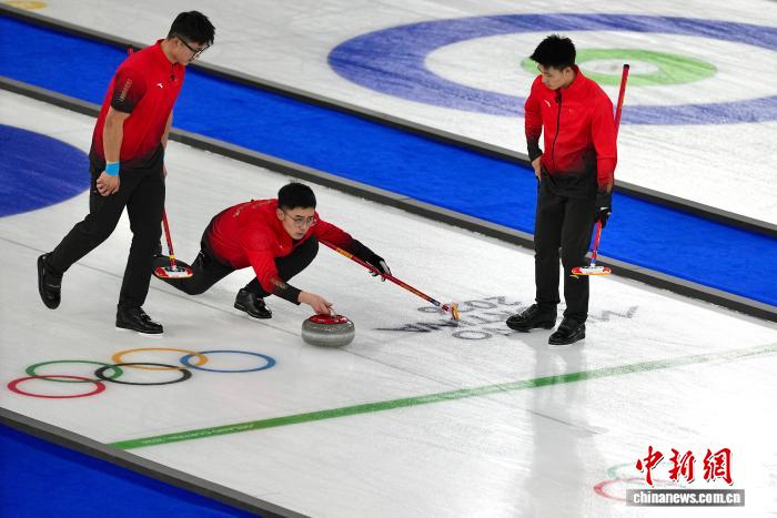 宁忠岩速滑1500米刷新奥运纪录夺金，挪威队包揽