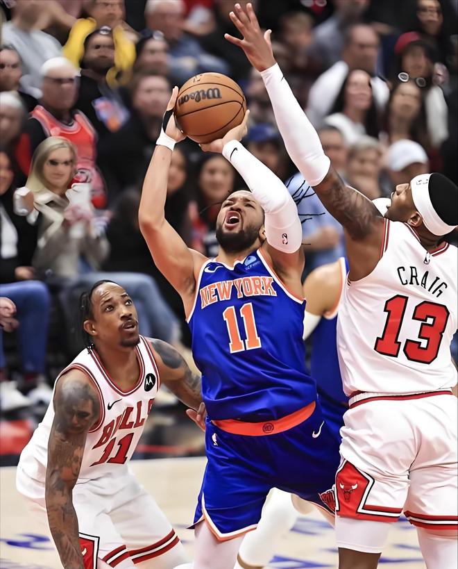 老鹰客场逆转尼克斯 麦科勒姆库明加联手51分缔